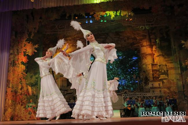 “Мирас” исполнит в Астане казахский танец